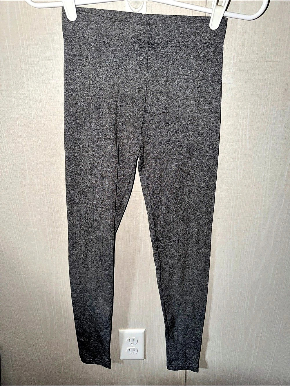 SO The Favorite Legging Leggings in Gray XS Like New